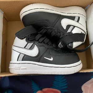 Baby shoes